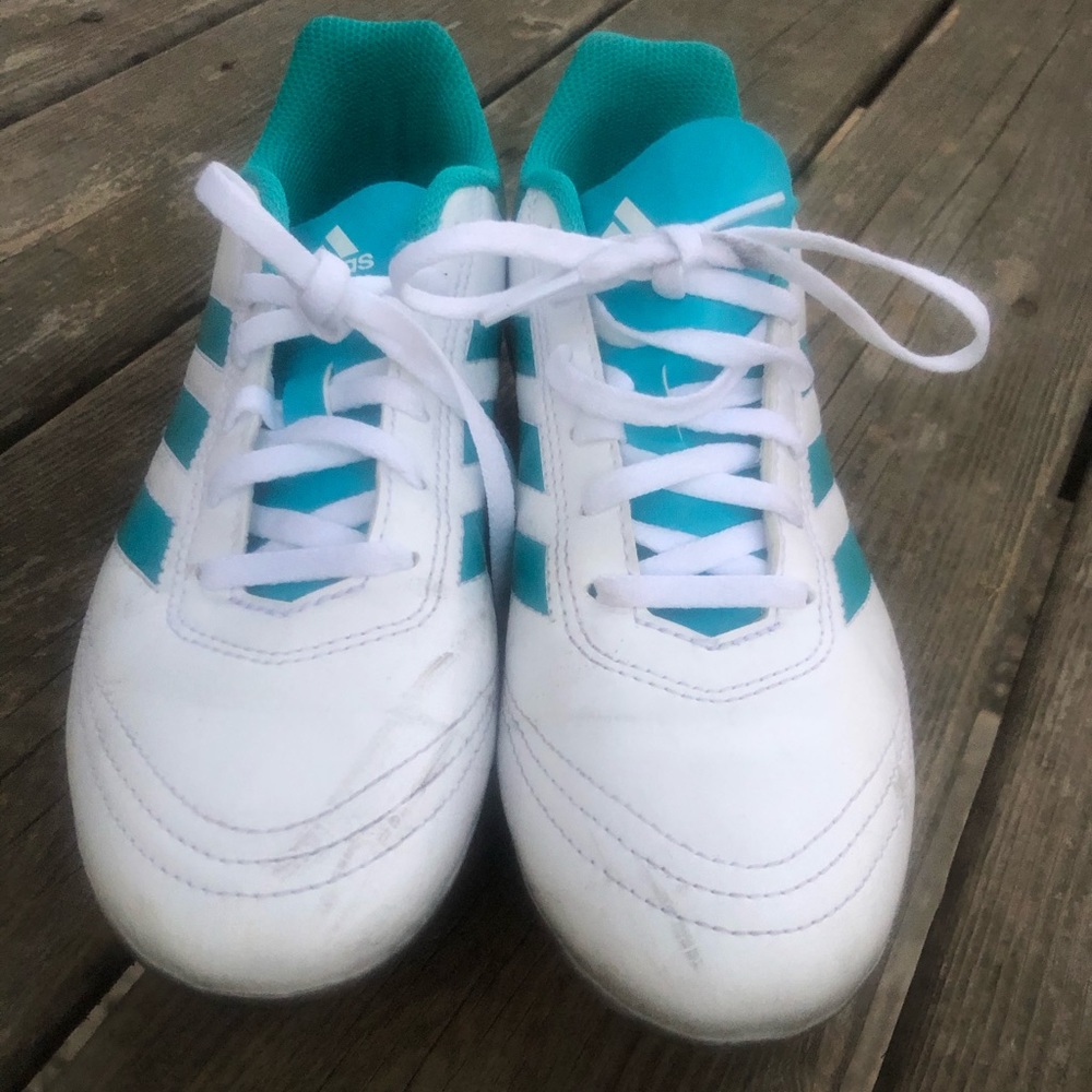 Soccer Cleats - Picture 2 of 6
